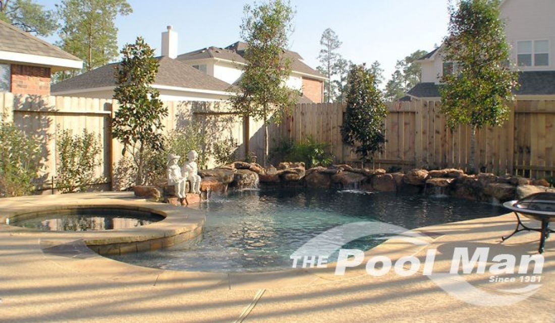 Custom Pool Design #030 by The Pool Man Inc
