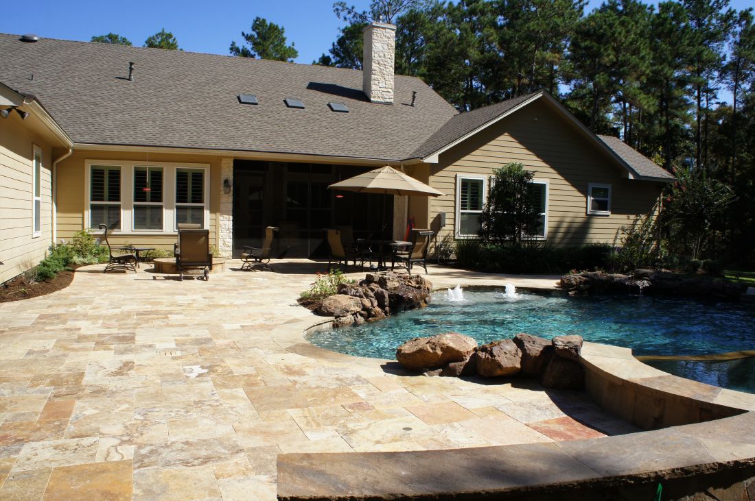 Edwards Pool builder in Houston TX | Custom Pool Builder in Houston ...