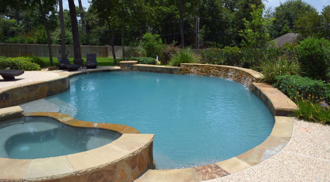 Free Form Pools #022 by The Pool Man Inc