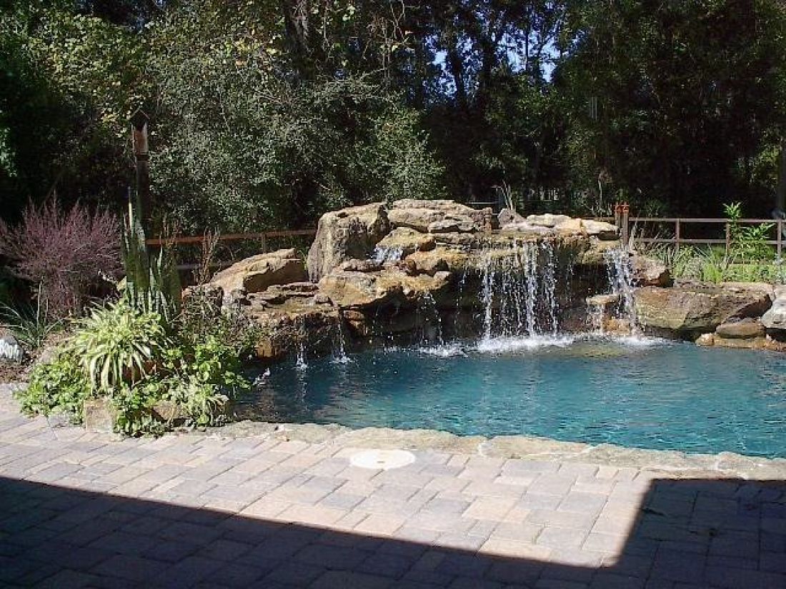 Free Form Pools #027 by The Pool Man Inc
