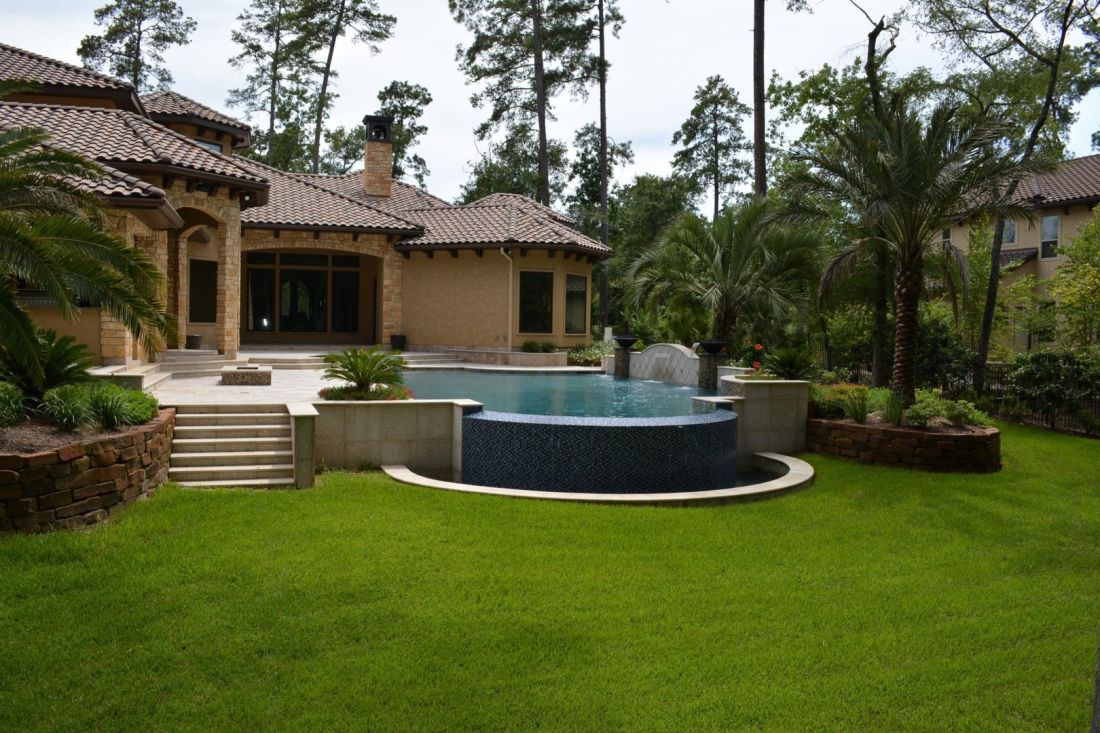 Geometric Pools #040 by The Pool Man Inc
