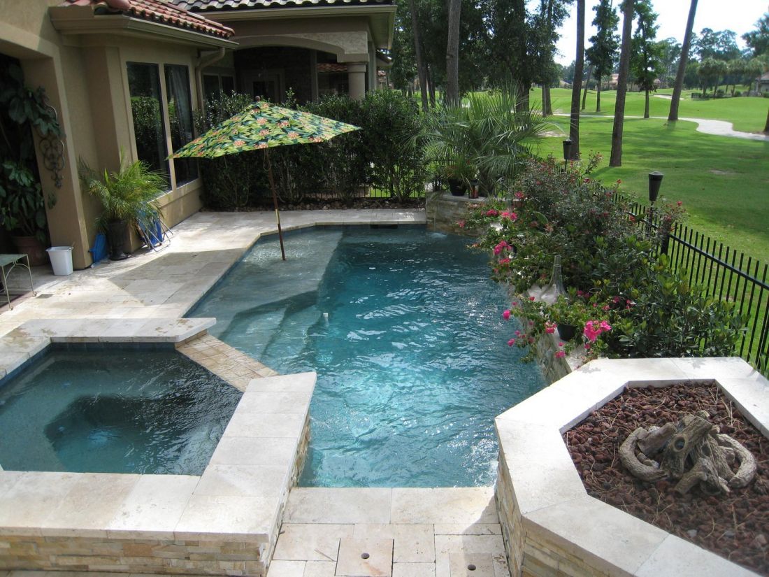 Geometric Pools #041 by The Pool Man Inc