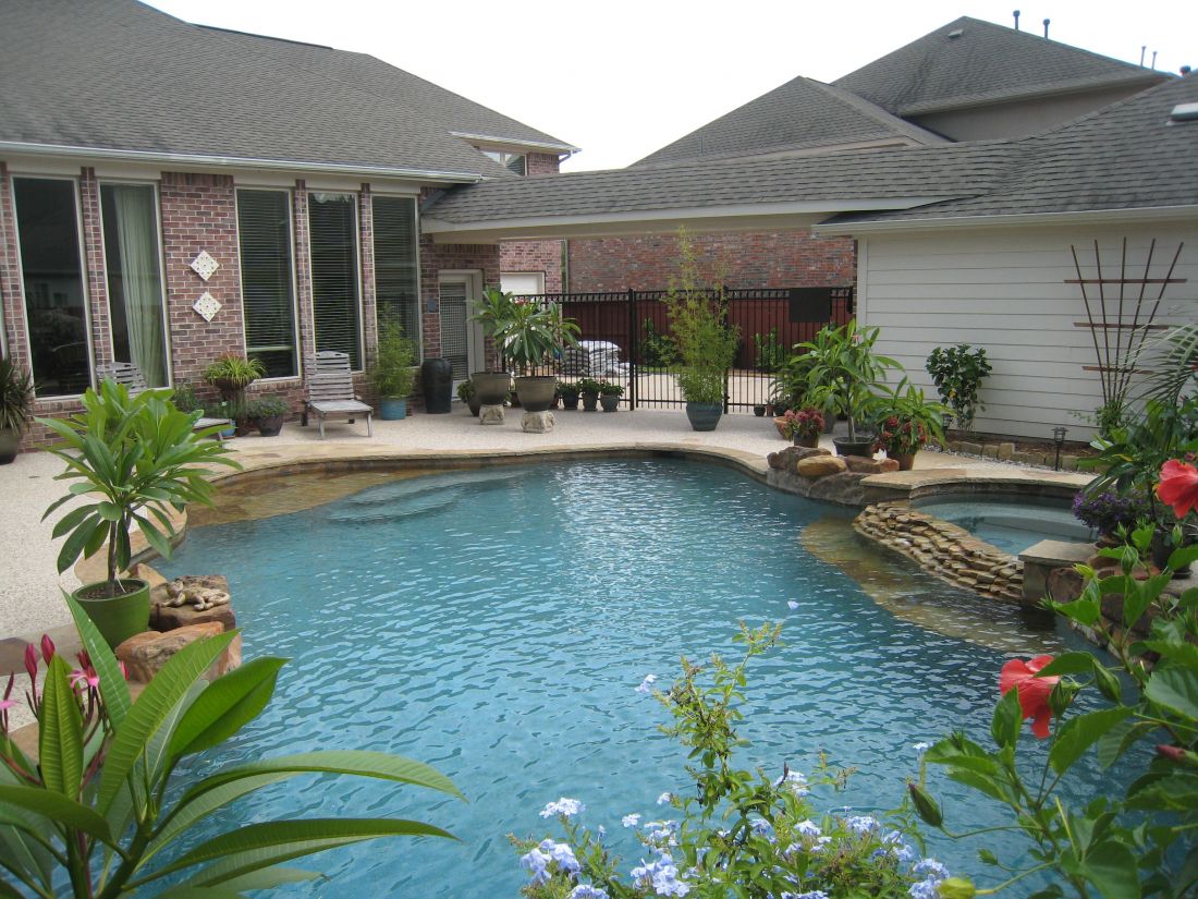 Mike Maddox Pool #006 by The Pool Man Inc