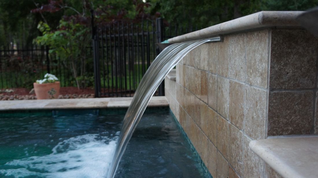 Pruner Pool #003 by The Pool Man Inc