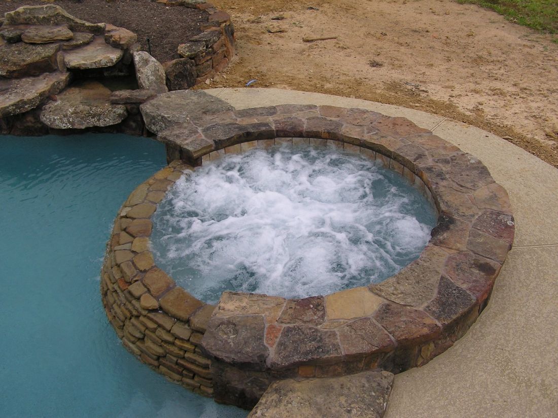 Custom Spa #017 by The Pool Man Inc