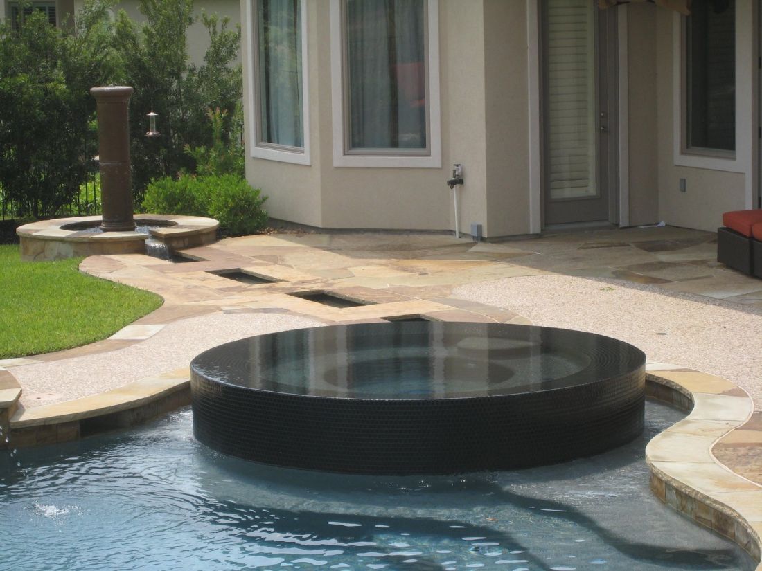 Custom Spa #023 by The Pool Man Inc