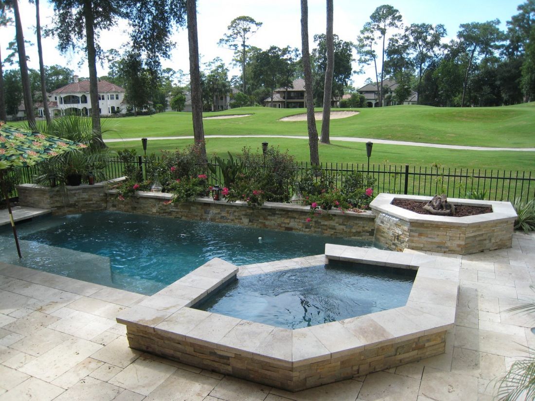Custom Spa #029 by The Pool Man Inc